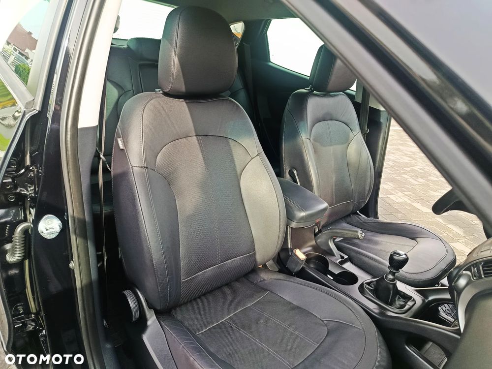 Hyundai ix35 2.0 CRDi 4WD Premium - 32