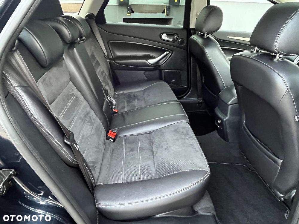 Ford Mondeo 2.0 TDCi Titanium - 25