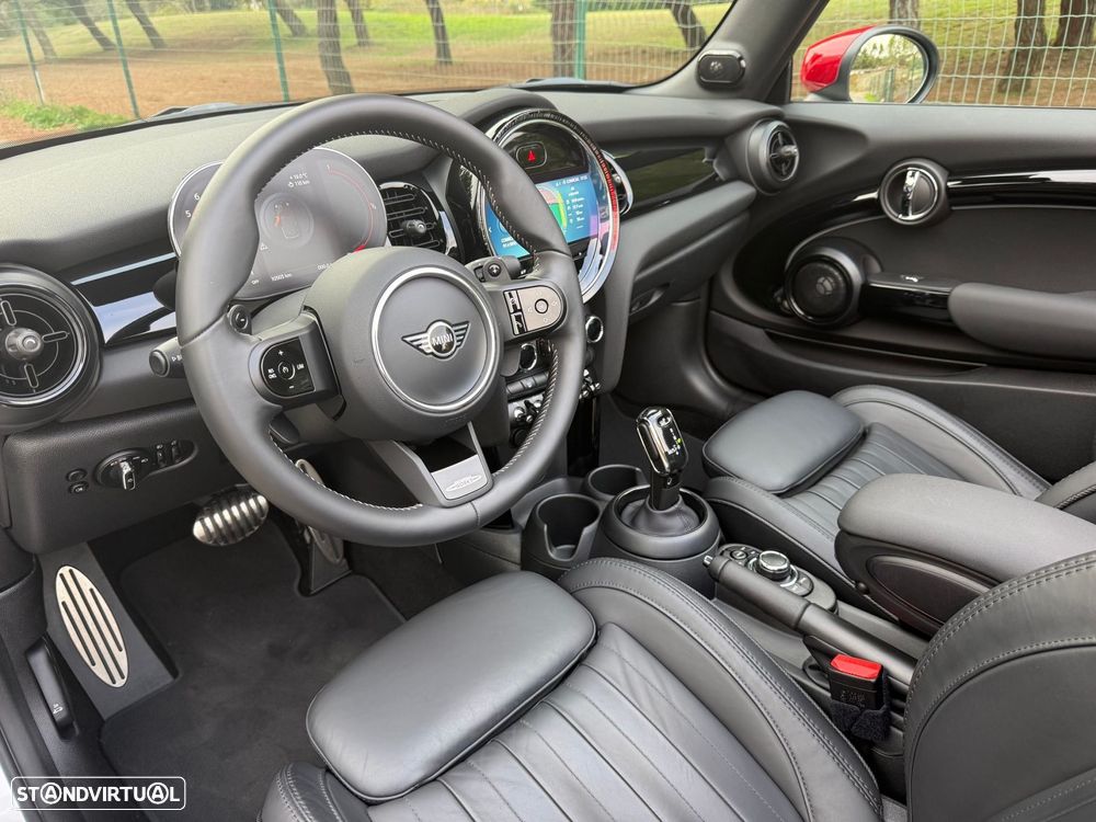 MINI Cabrio John Cooper Works Plus Auto Desportiva - 38