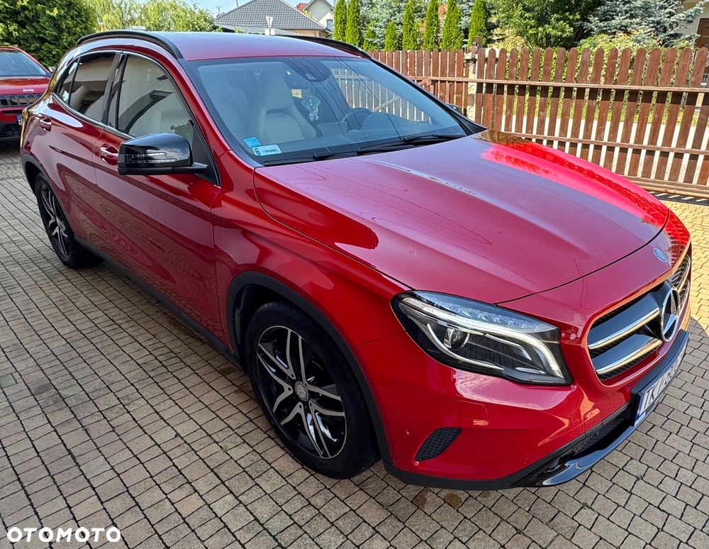 Mercedes-Benz GLA 250 4-Matic - 7