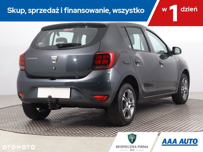 Dacia Sandero - 6