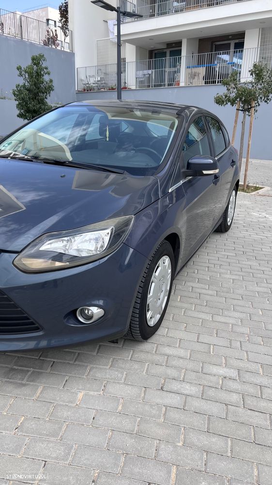 Ford Focus 1.6 EcoBoost S&S Titanium - 5