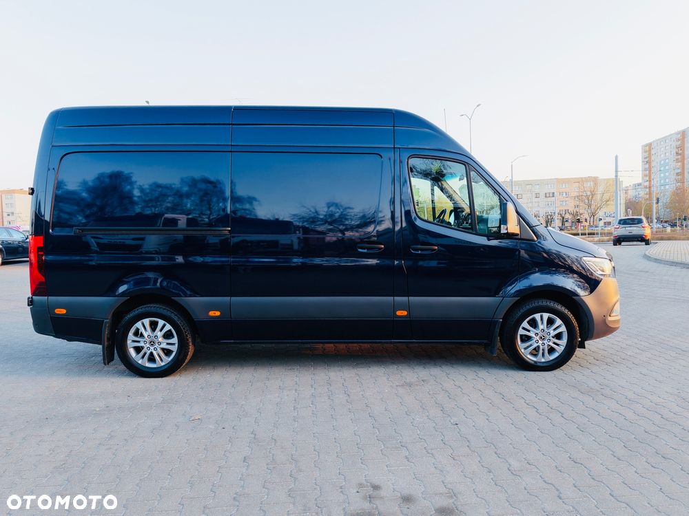 Mercedes-Benz Sprinter - 5