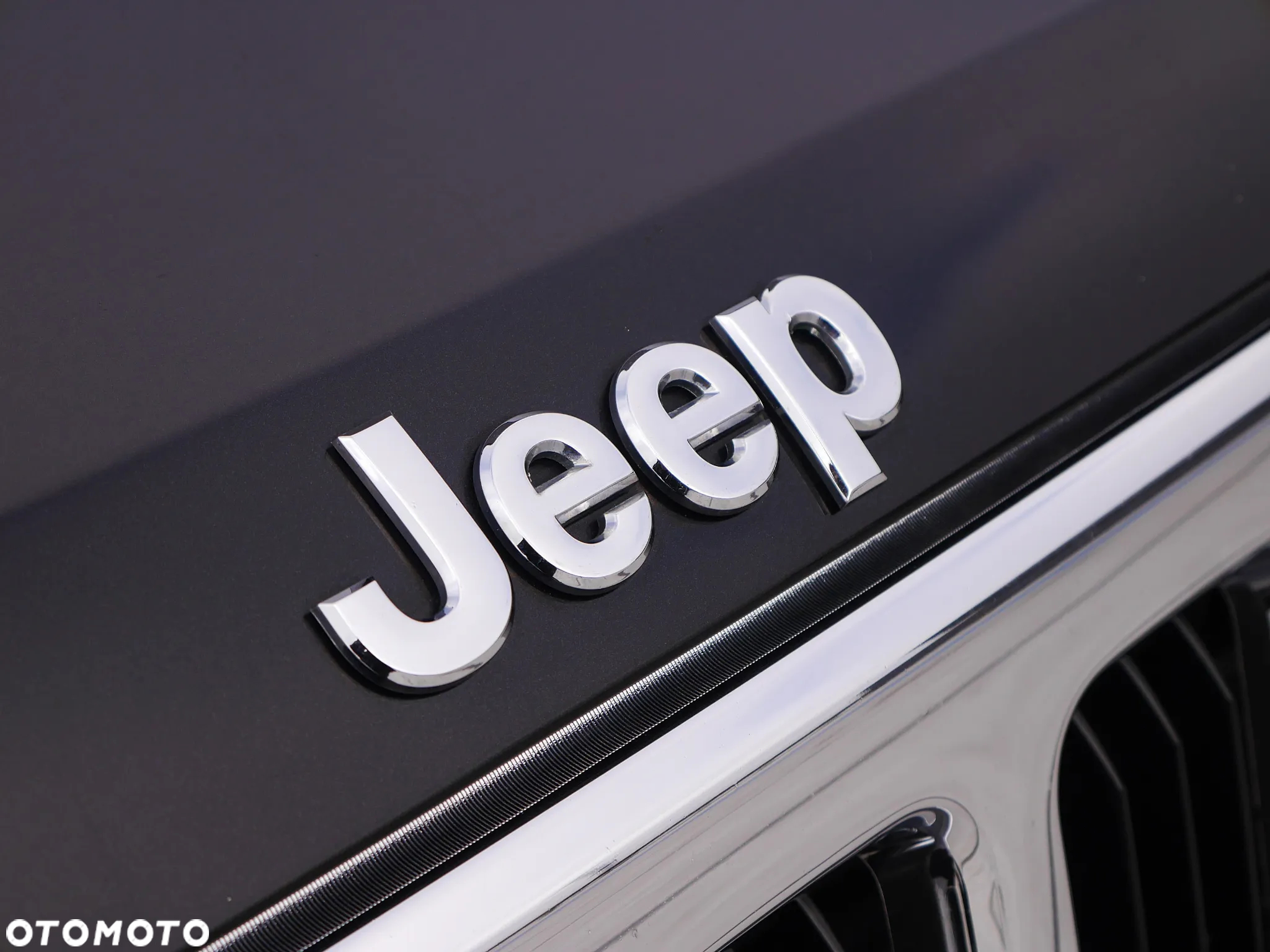 Jeep Commander 3.0 CRD Limited - 38