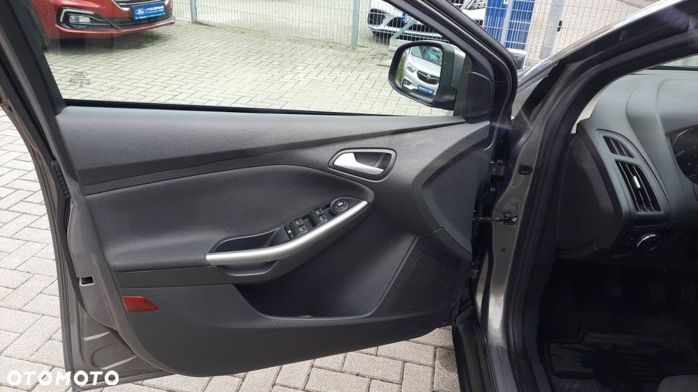 Ford Focus - 9