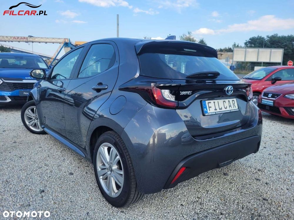 Toyota Yaris - 4