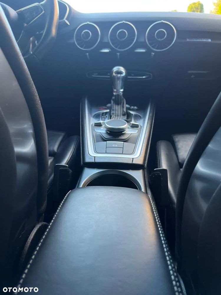 Audi TT S Coupé 2.0 TFSI Quattro tronic - 13