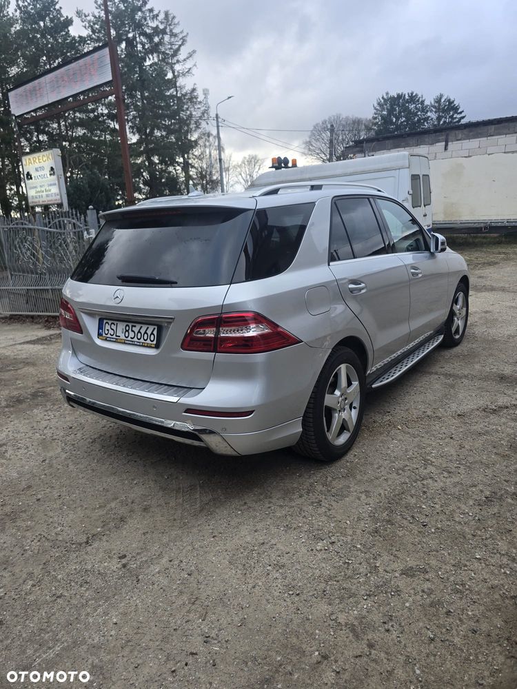 Mercedes-Benz ML - 10
