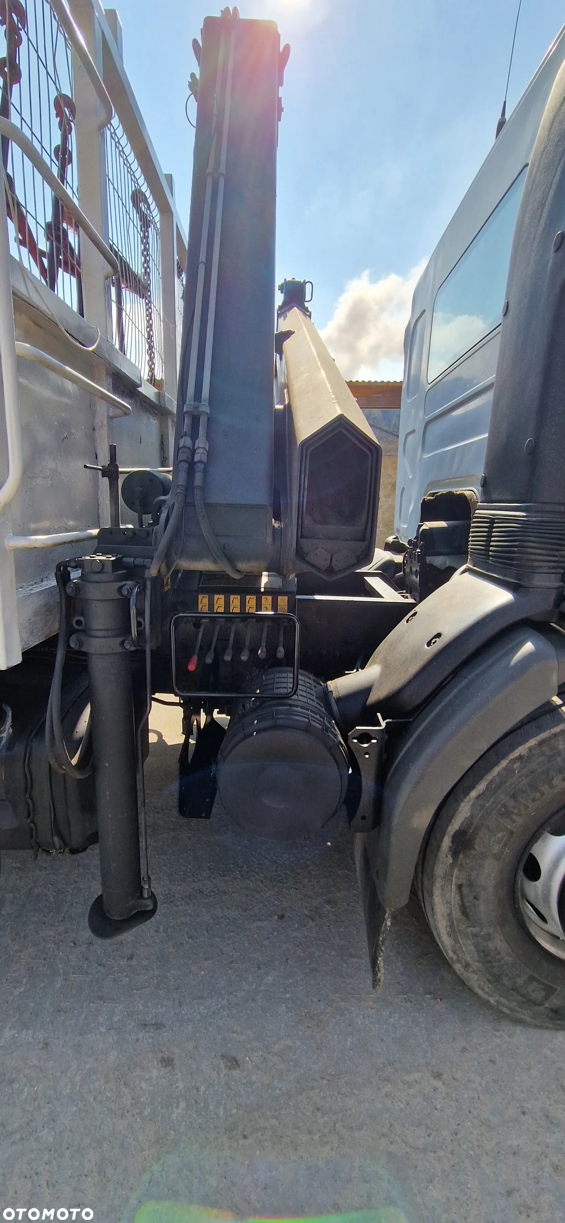 Renault PREMIUM 370 DCI - 8