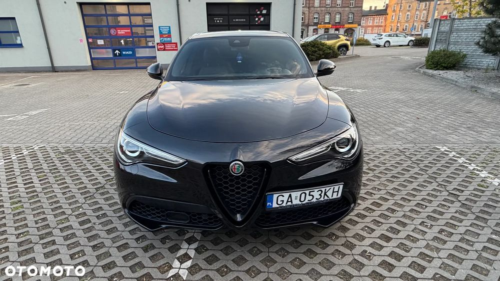Alfa Romeo Stelvio 2.0 Turbo Veloce Q4 - 2