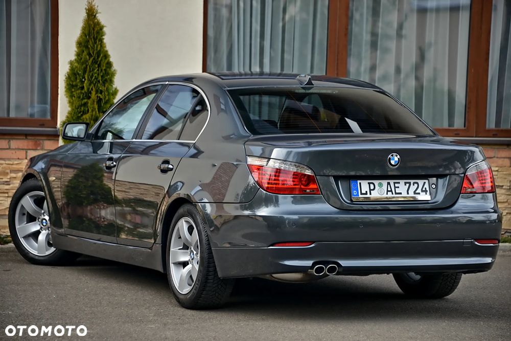 BMW Seria 5 530d Edition Exclusive - 17