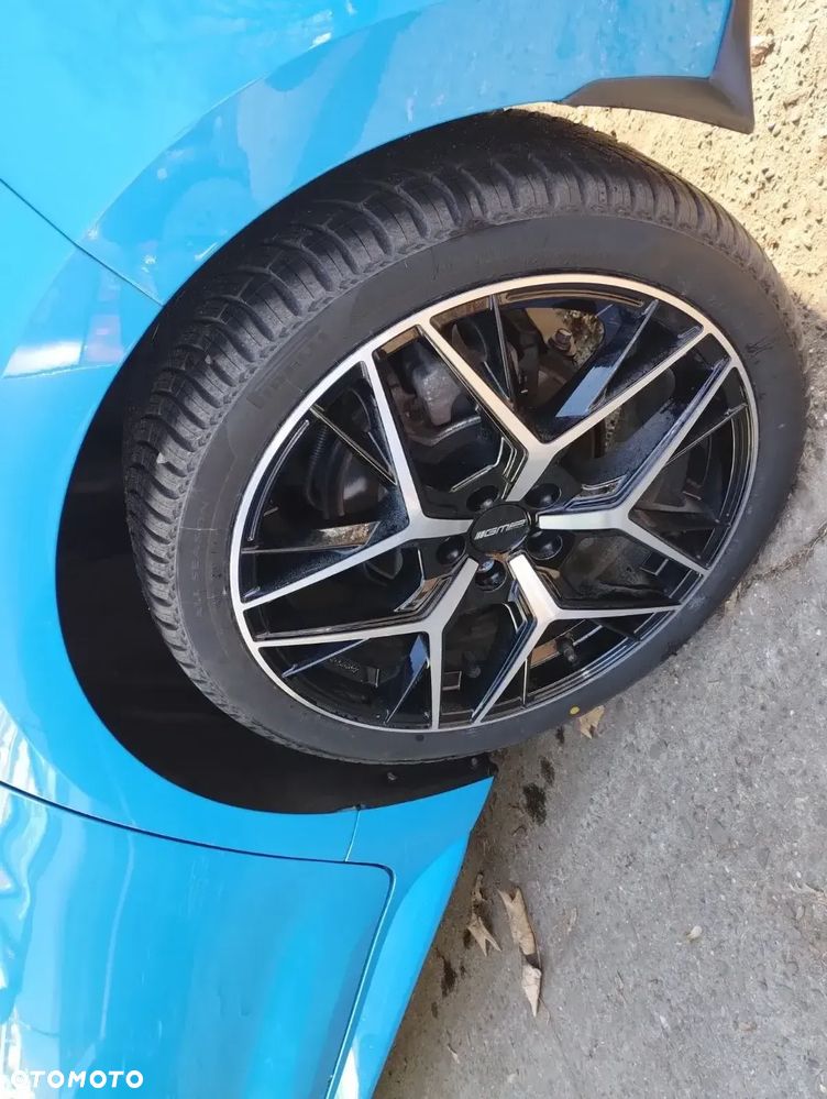 Toyota Corolla - 9