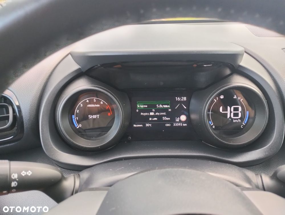 Toyota Yaris 1.5 Style - 8