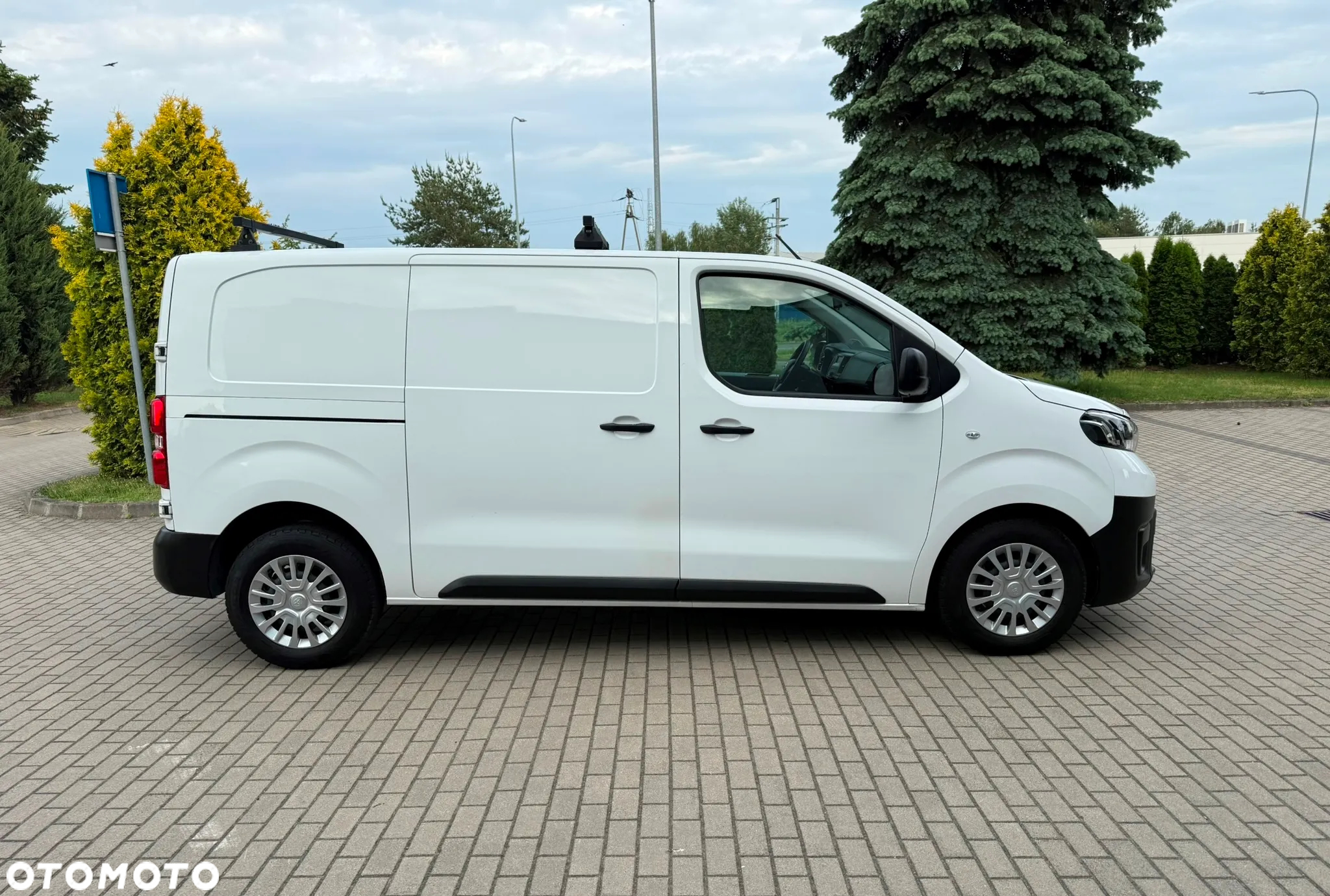 Toyota ProAce - 11