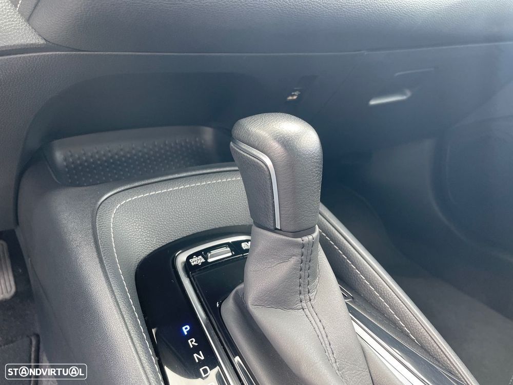 Toyota Corolla Touring Sports - 24