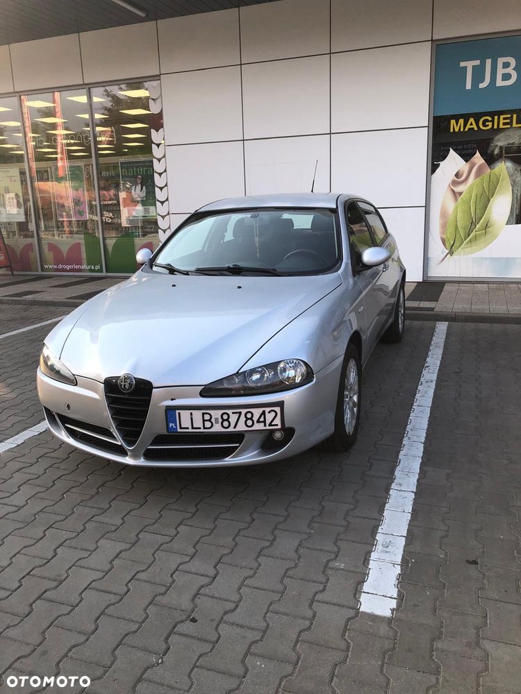 Alfa Romeo 147 1.9 JTD 8V Progression - 1