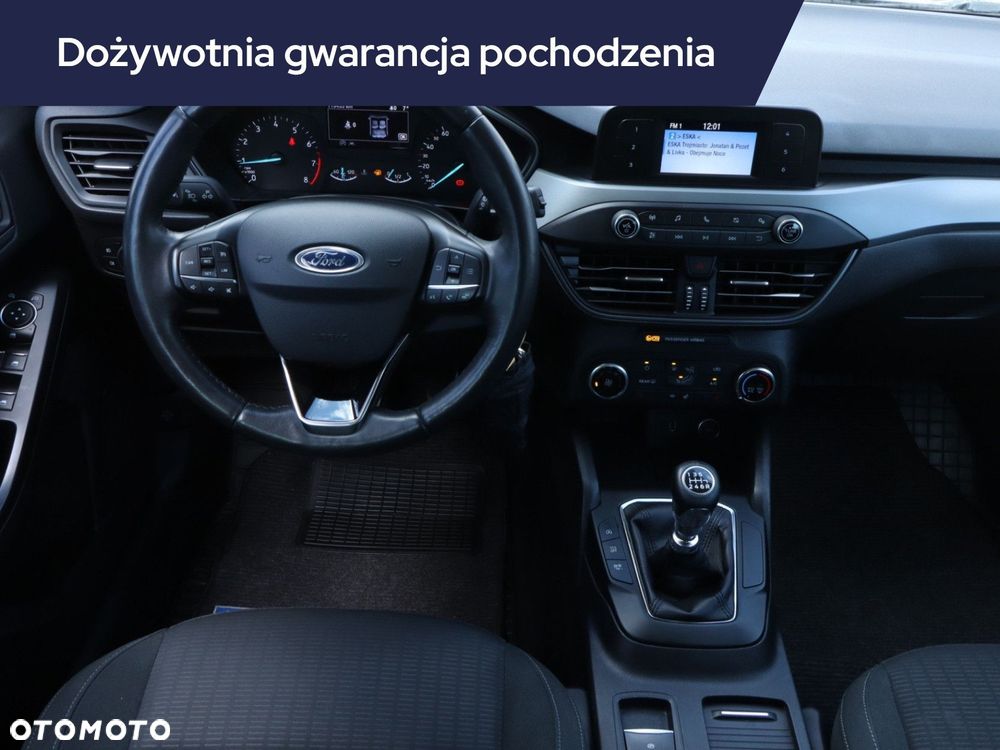 Ford Focus SW - 9