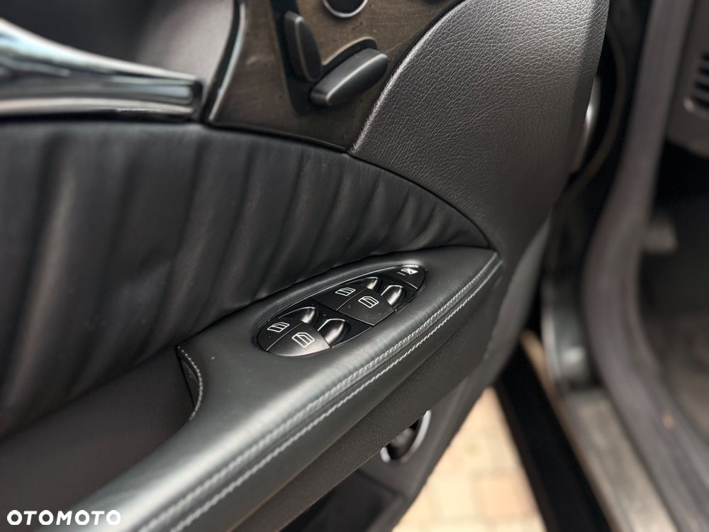 Mercedes-Benz Klasa E 320 Avantgarde - 25