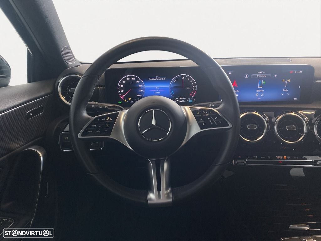 Mercedes-Benz A 250 e - 11