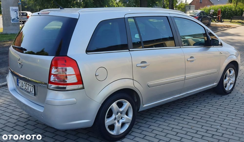 Opel Zafira - 4
