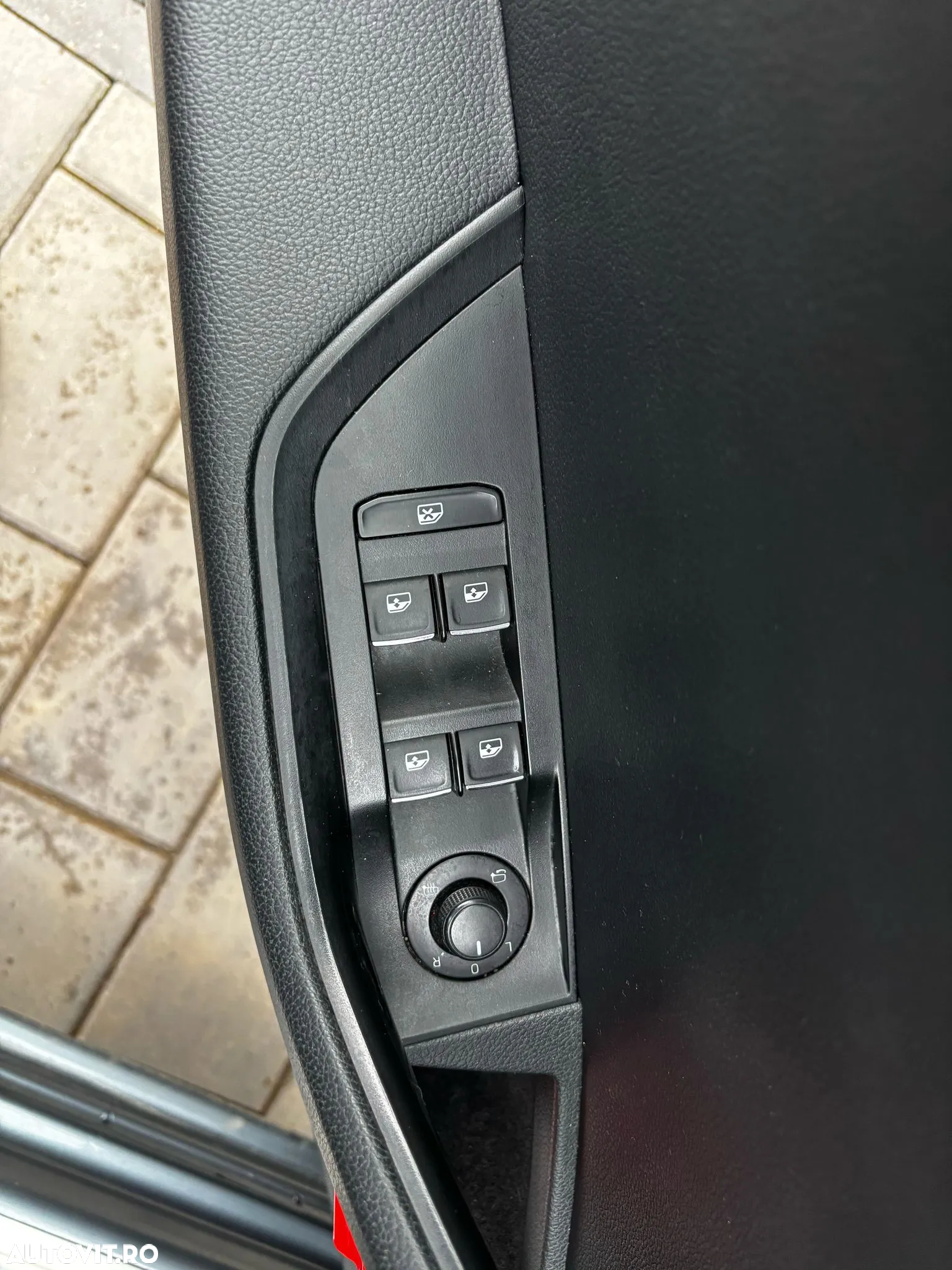 Skoda Superb 2.0 TDI 4X4 DSG Ambition - 3