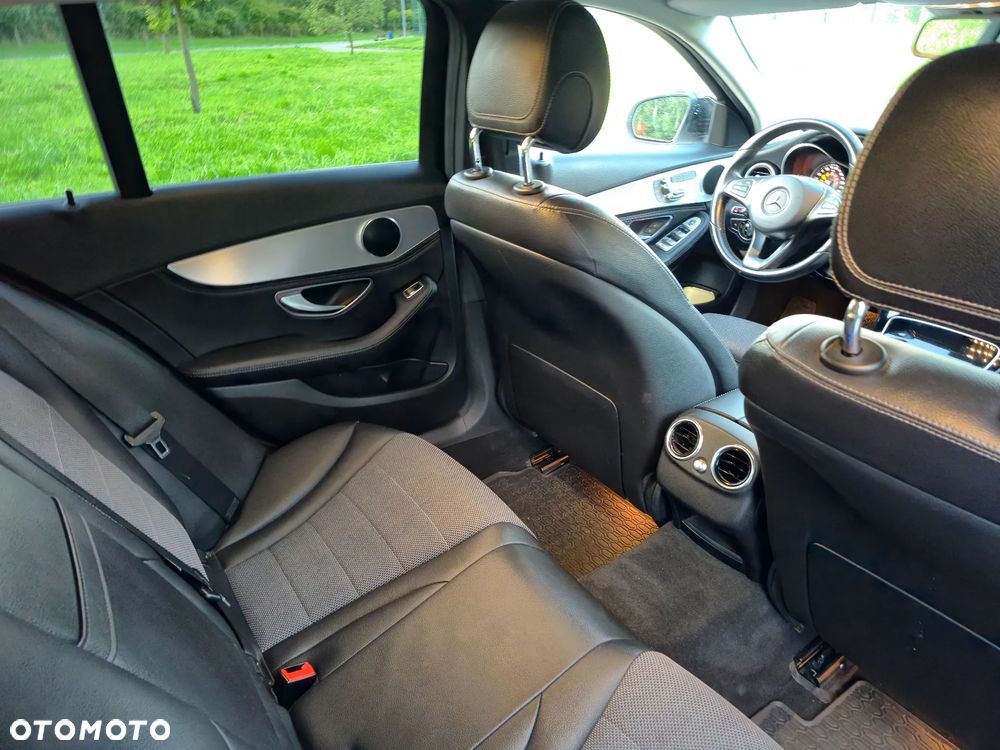 Mercedes-Benz Klasa C 250 (BlueTEC) d 7G-TRONIC - 26
