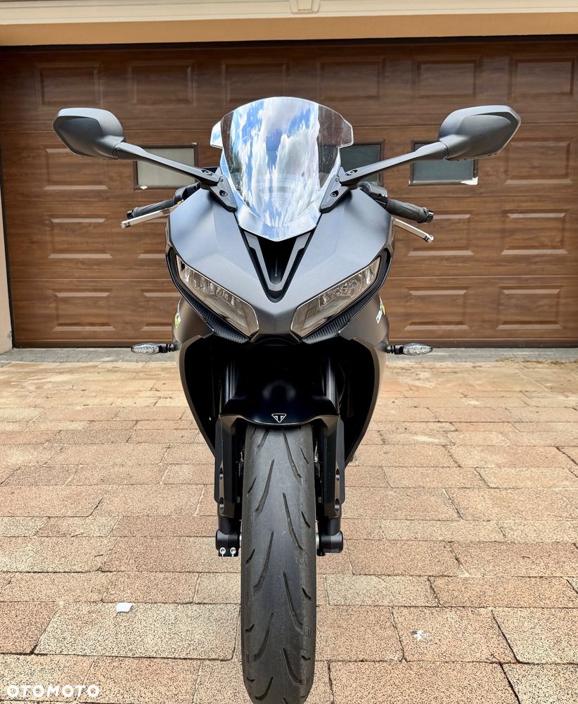 Triumph Daytona - 3