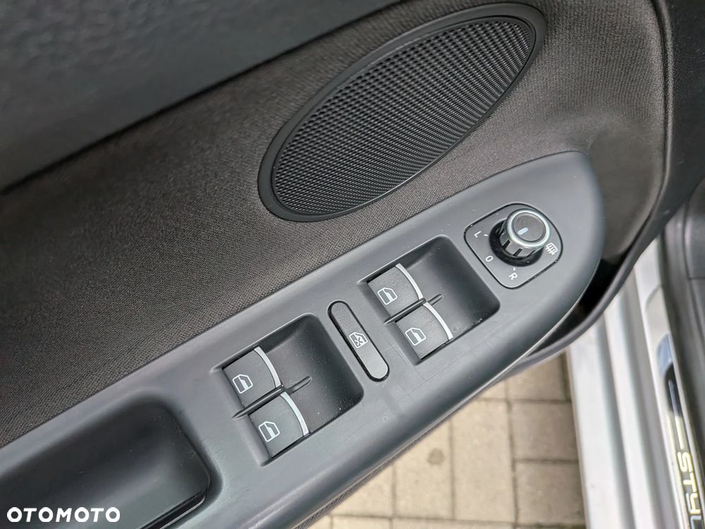 Volkswagen Golf Plus 1.4 TSI Style - 13