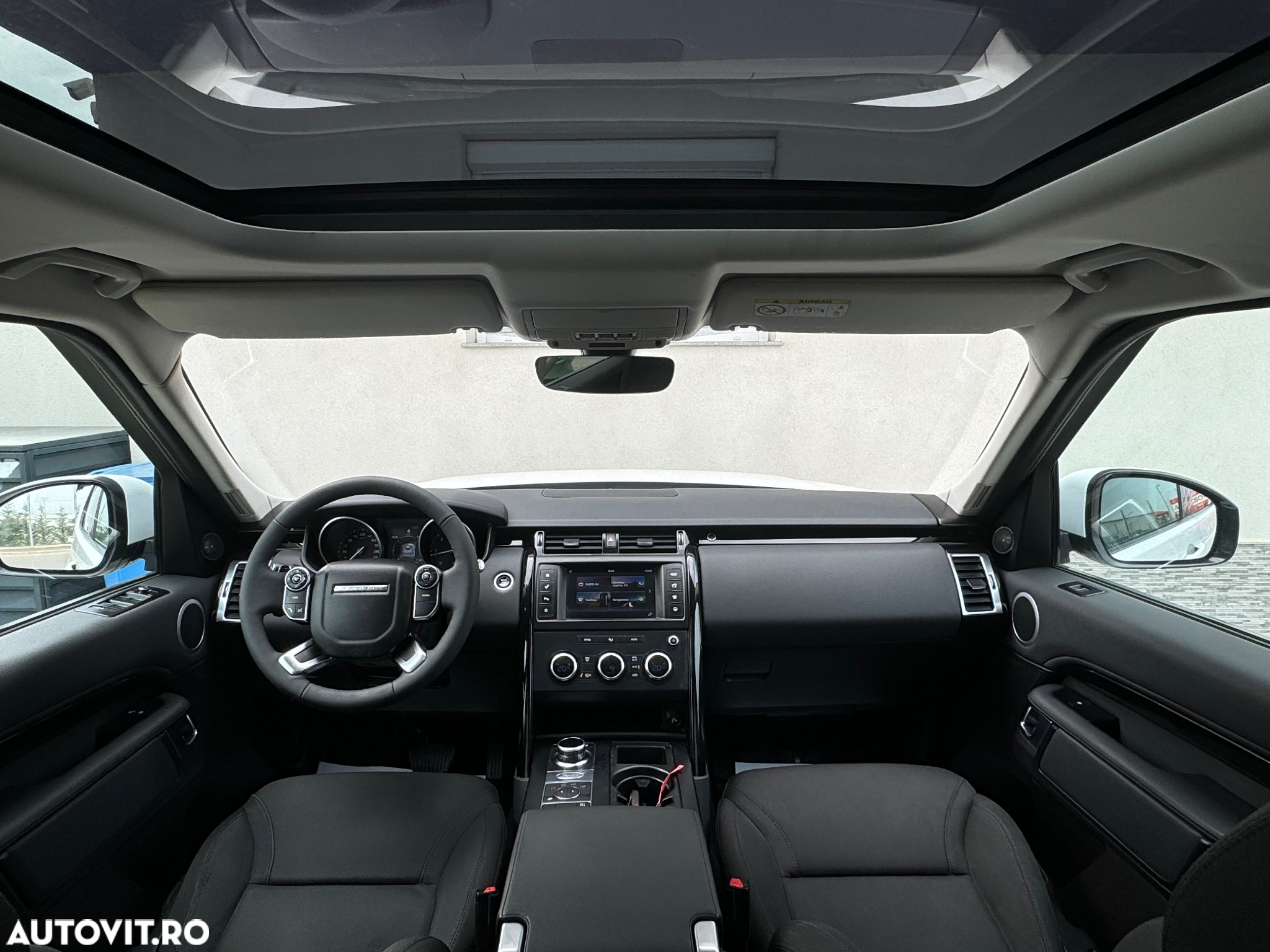 Land Rover Discovery 2.0 L TD4 HSE - 16