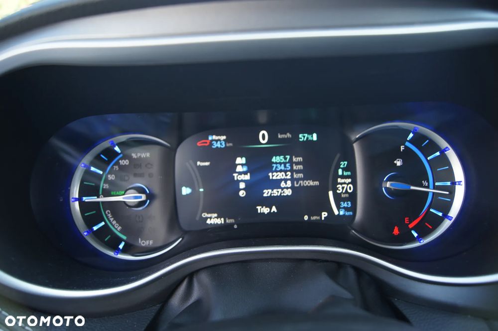 Chrysler Pacifica - 14
