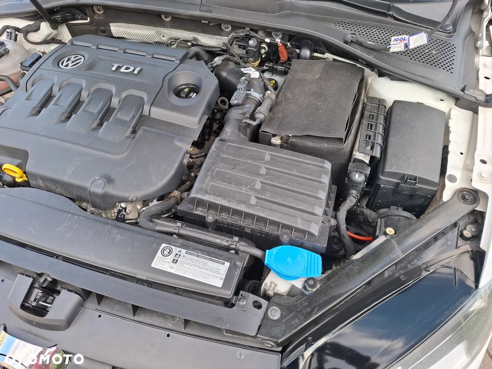 Volkswagen Golf - 26