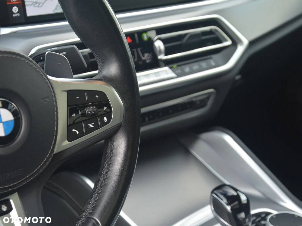 BMW X6 xDrive30d mHEV - 16