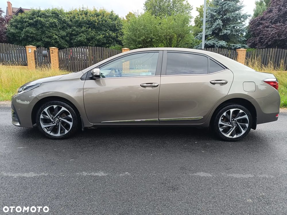 Toyota Corolla 1.6 Prestige MS - 3