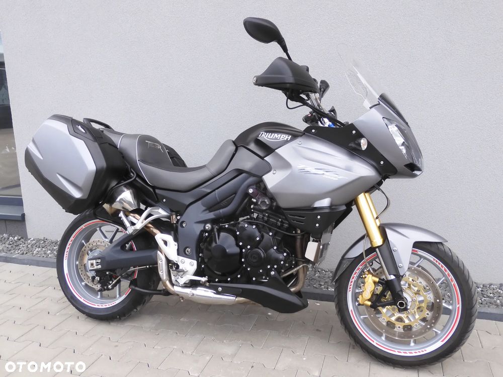 Triumph Tiger - 2