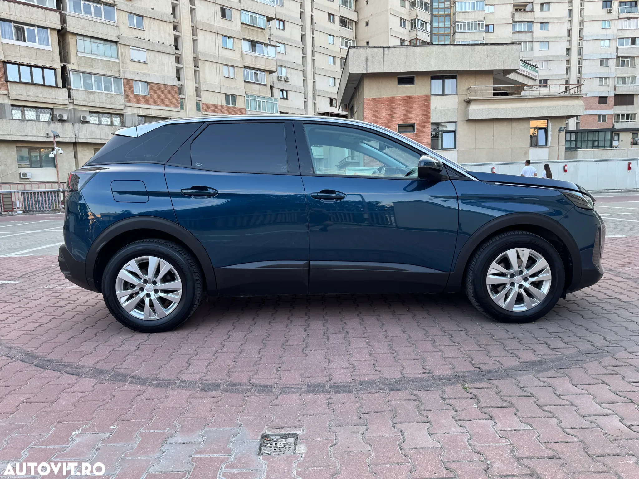 Peugeot 3008 PureTech 130 Stop & Start GPF EAT8 Active Business-Paket - 32