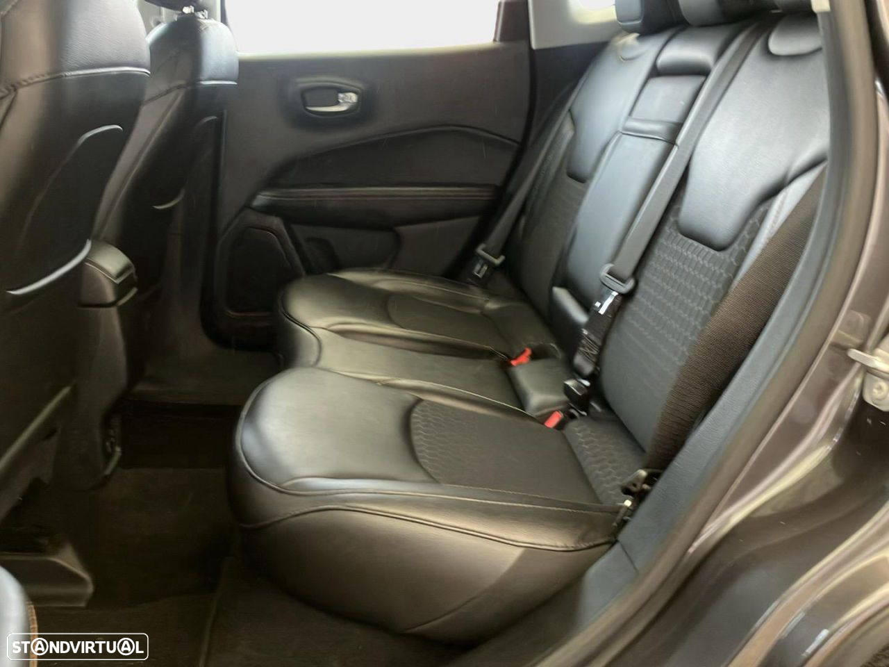 Jeep Compass 1.6 M-Jet Limited - 17