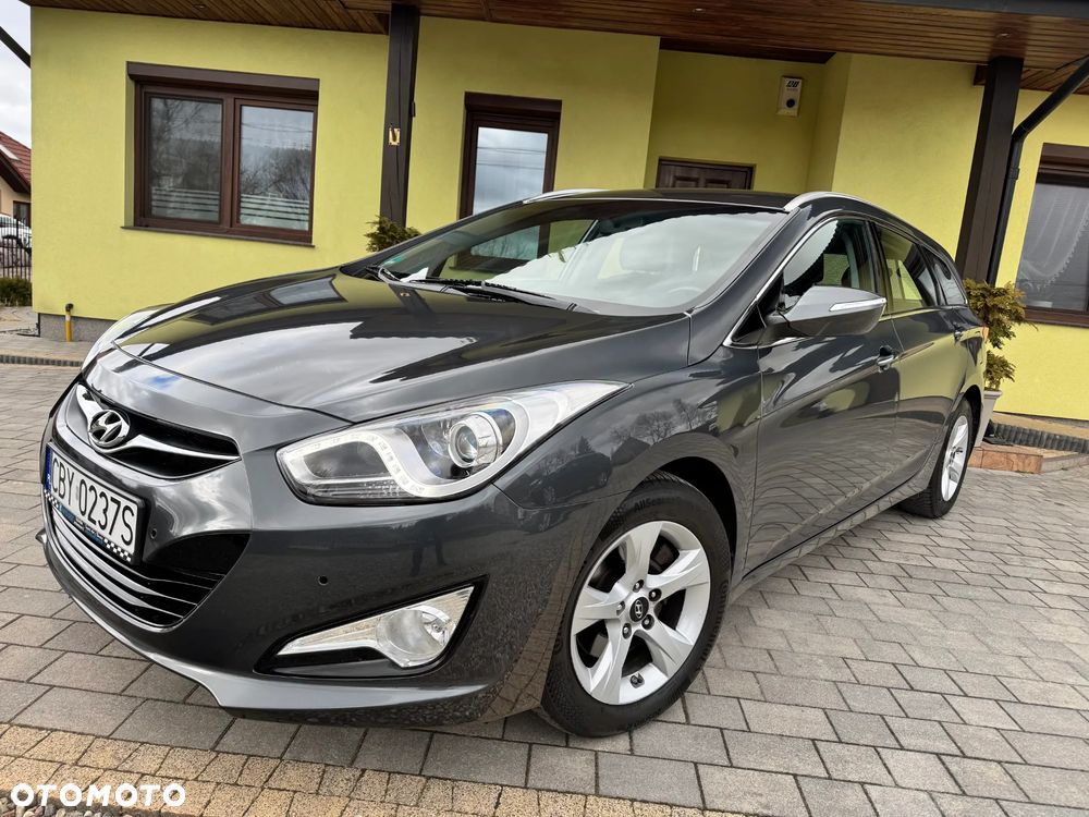 Hyundai i40 i40cw 1.6 Fifa World Cup Edition - 1