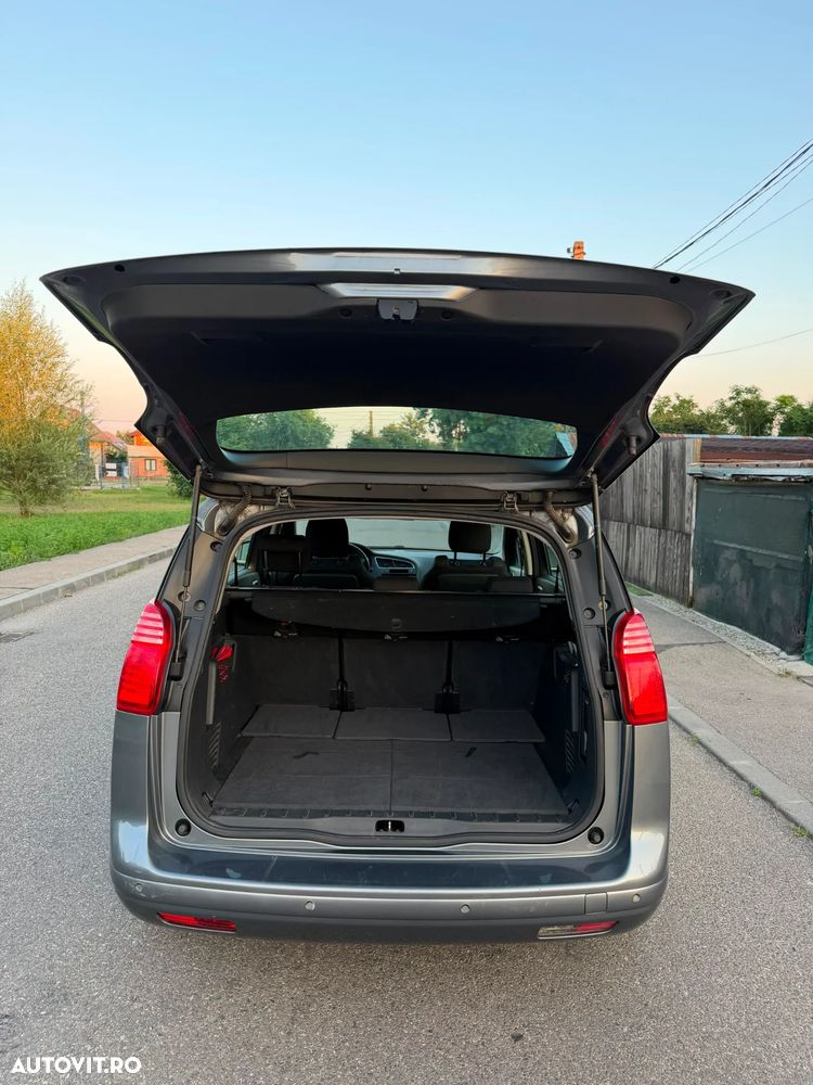 Peugeot 5008 - 4