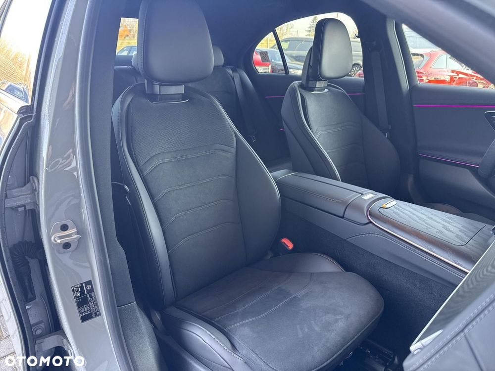 Mercedes-Benz Klasa E 220 d mHEV 4-Matic AMG 9G-Tronic - 25
