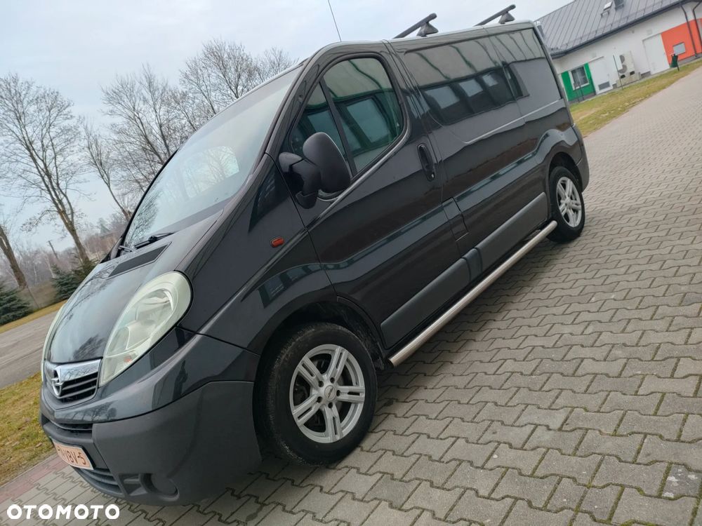 Opel Vivaro - 11