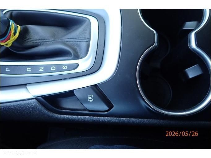 Ford Mondeo 2.0 TDCi Trend PowerShift - 32