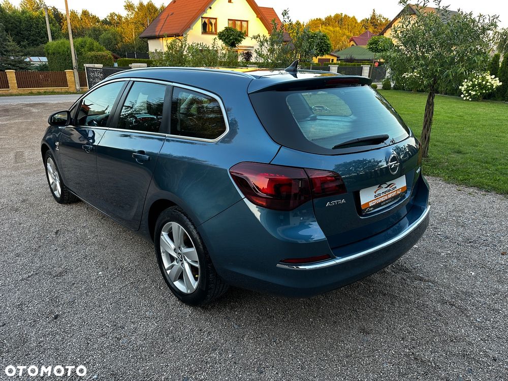 Opel Astra 1.6 CDTI DPF ecoFLEX Sports TourerStart/Stop Edition - 2