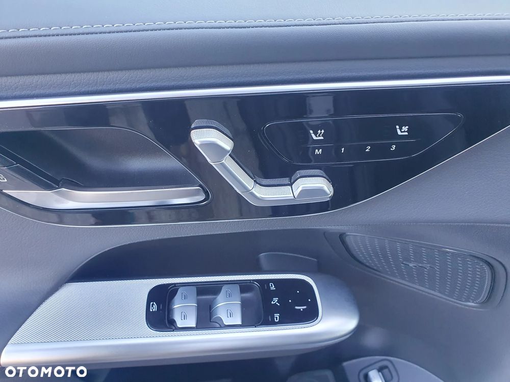 Mercedes-Benz GLC ver-220-d-4matic-9g--tronic-edition-amg-line - 17