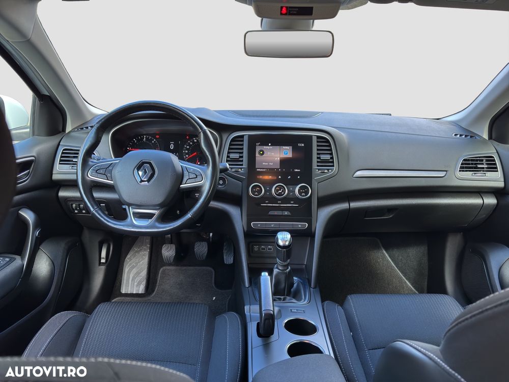 Renault Megane BLUE dCi 115 BUSINESS EDITION - 4