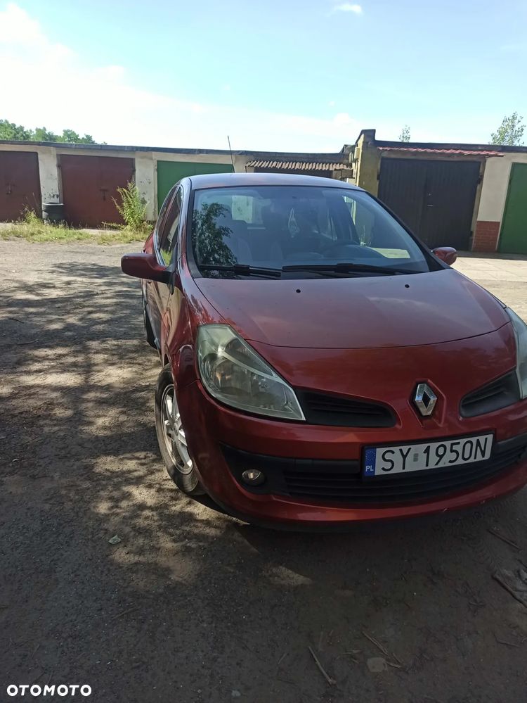 Renault Clio 1.5 dCi Authentique - 6