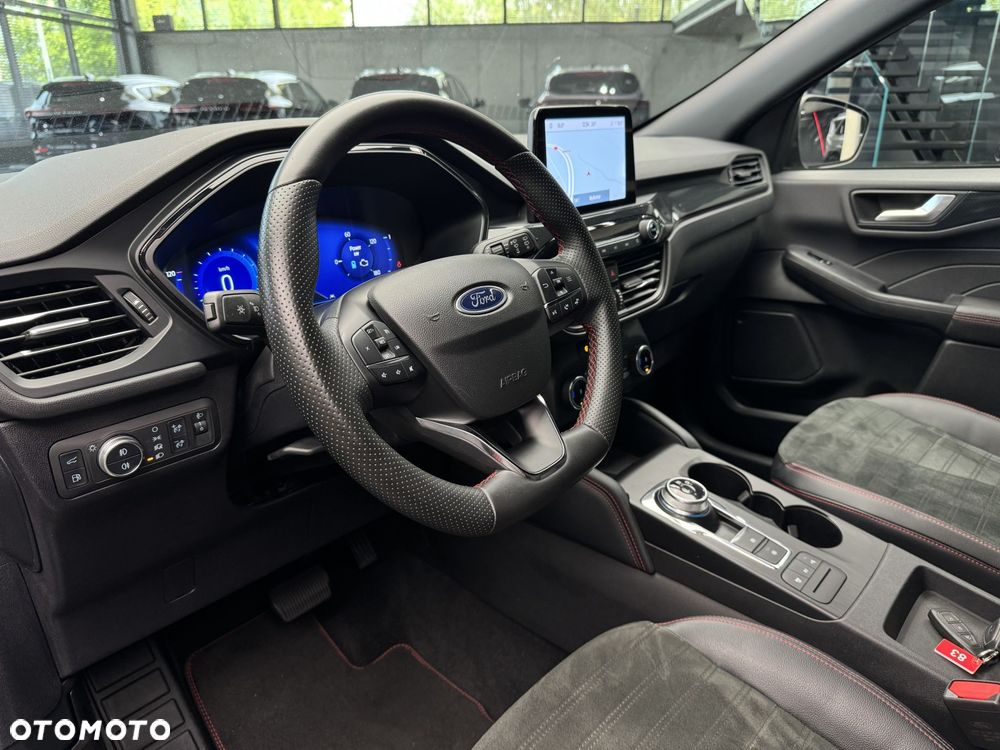 Ford Kuga - 10