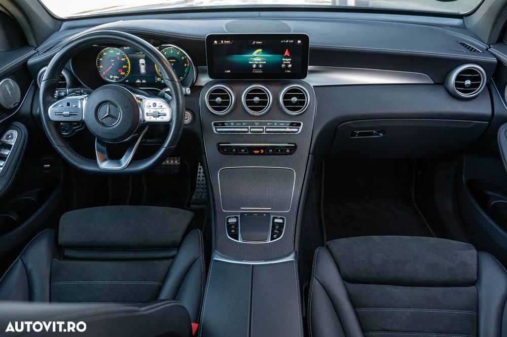Mercedes-Benz GLC 300 de 4Matic 9G-TRONIC AMG Line - 11