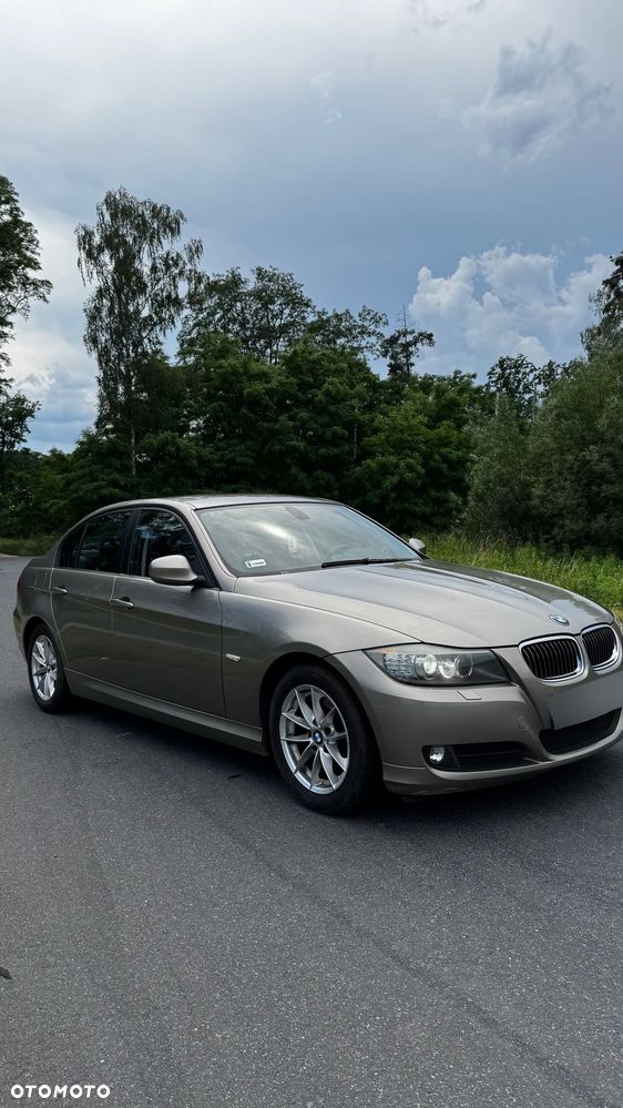 BMW Seria 3 318i - 5