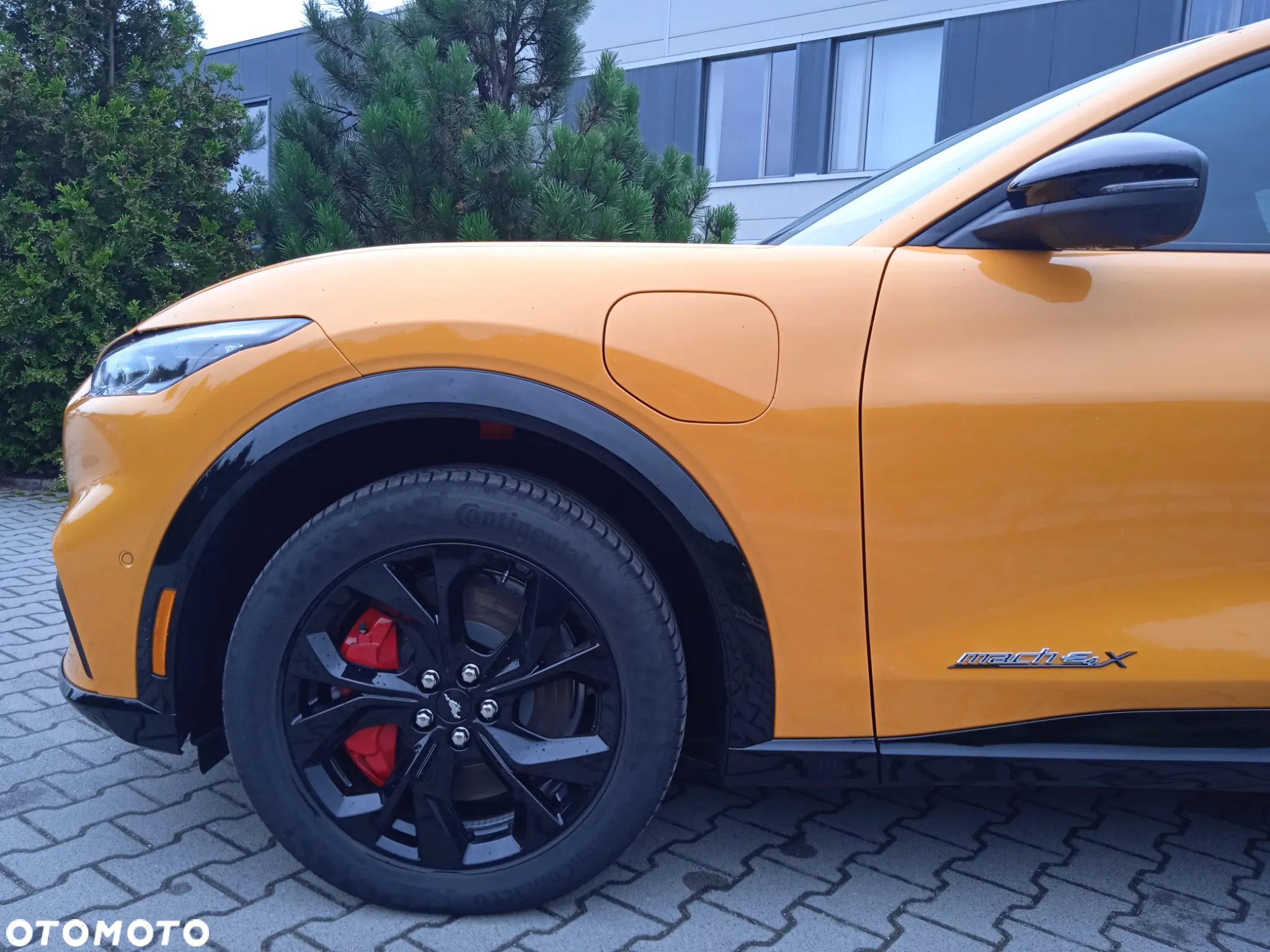 Ford Mustang Mach-E 98kWh AWD Premium - 4