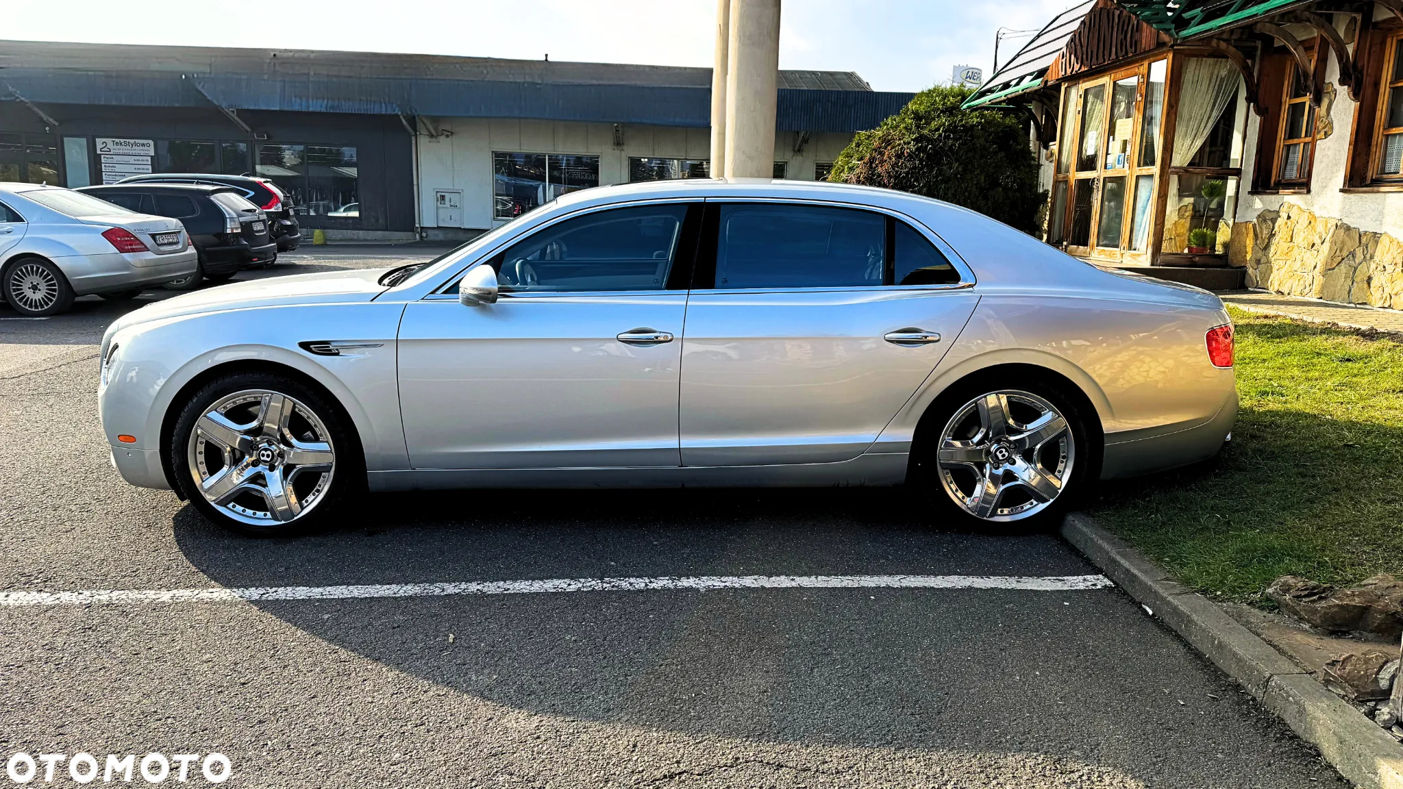 Bentley Flying Spur W12 - 9
